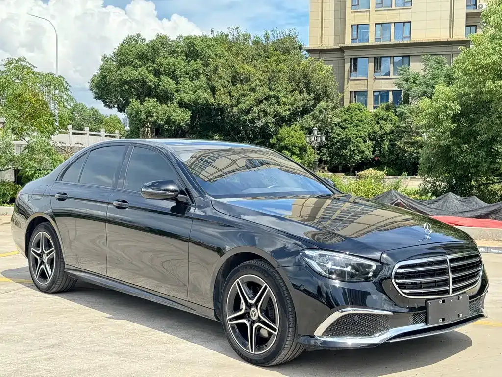 Mercedes-Benz E-Class (Import) — фото 3