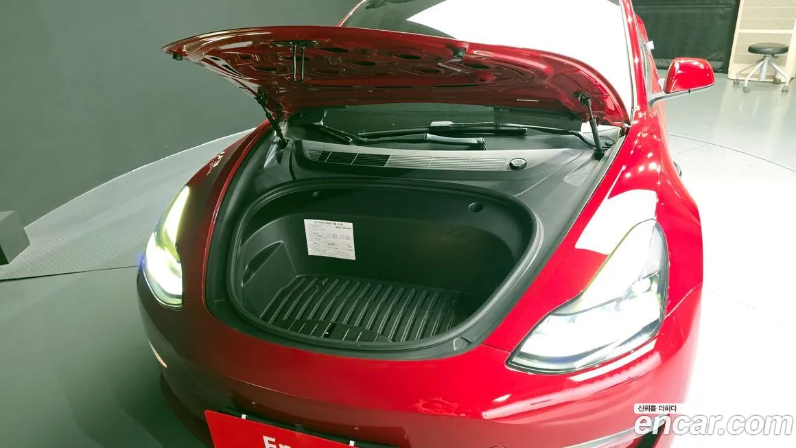 Tesla Model 3 — фото 6