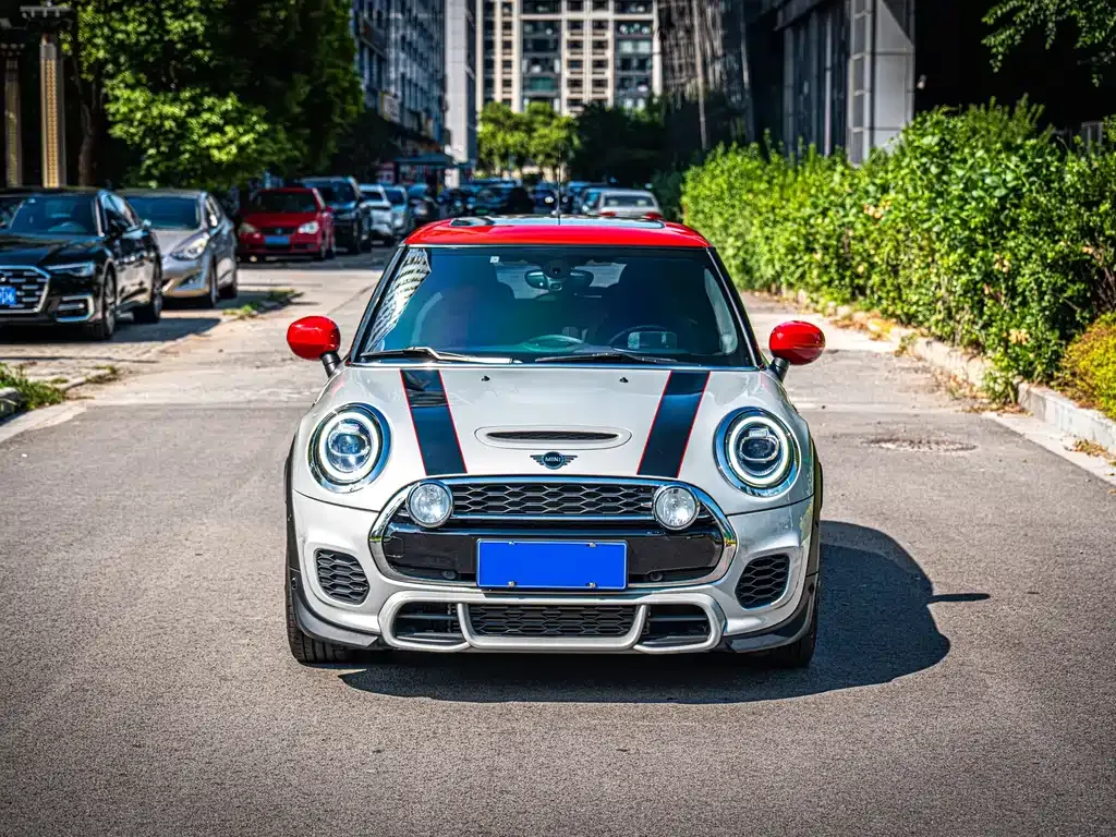 MINI JCW (John Cooper Works) 2021 из CN, фото 2