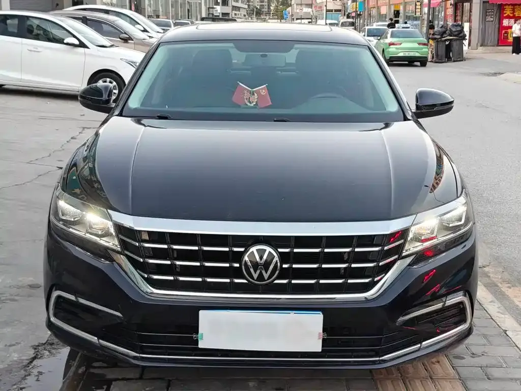 Volkswagen Passat 2022 из CN, фото 2