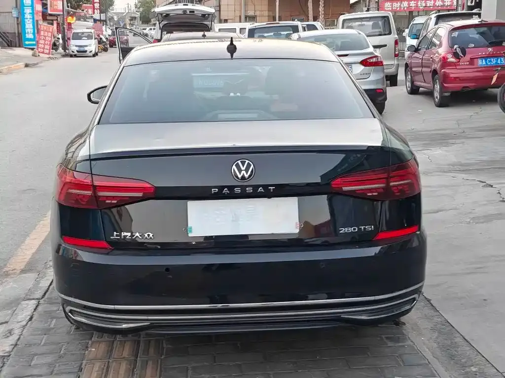 Volkswagen Passat 2022 из CN, фото 8