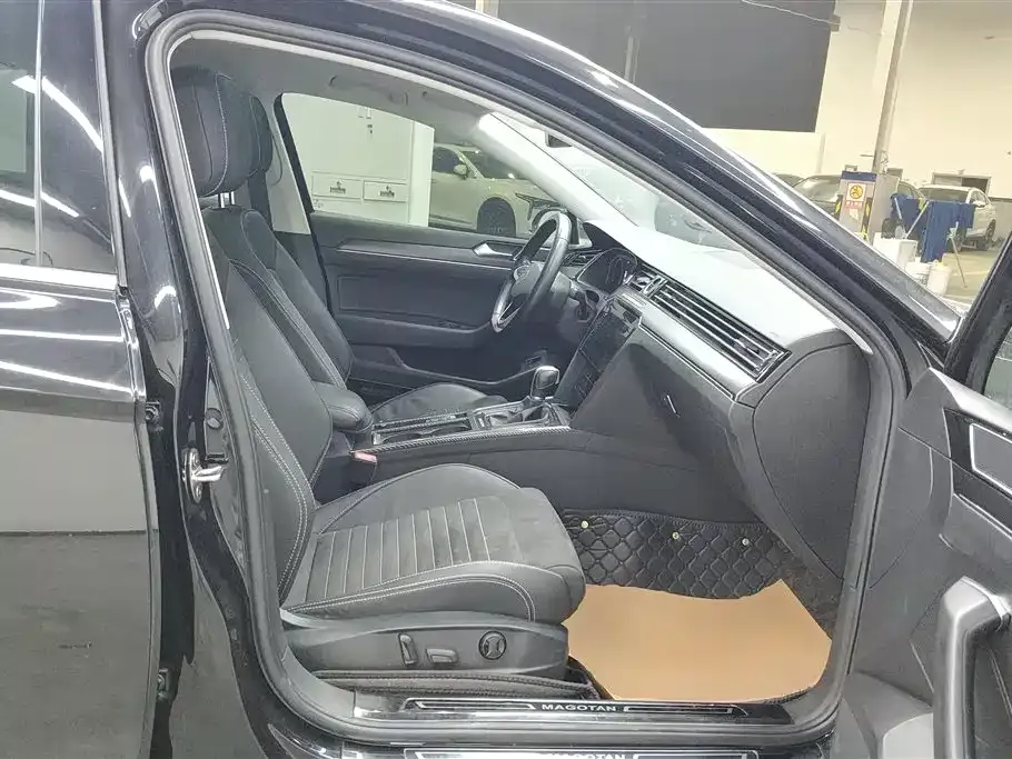 Volkswagen Magotan 2021 из CN, фото 7