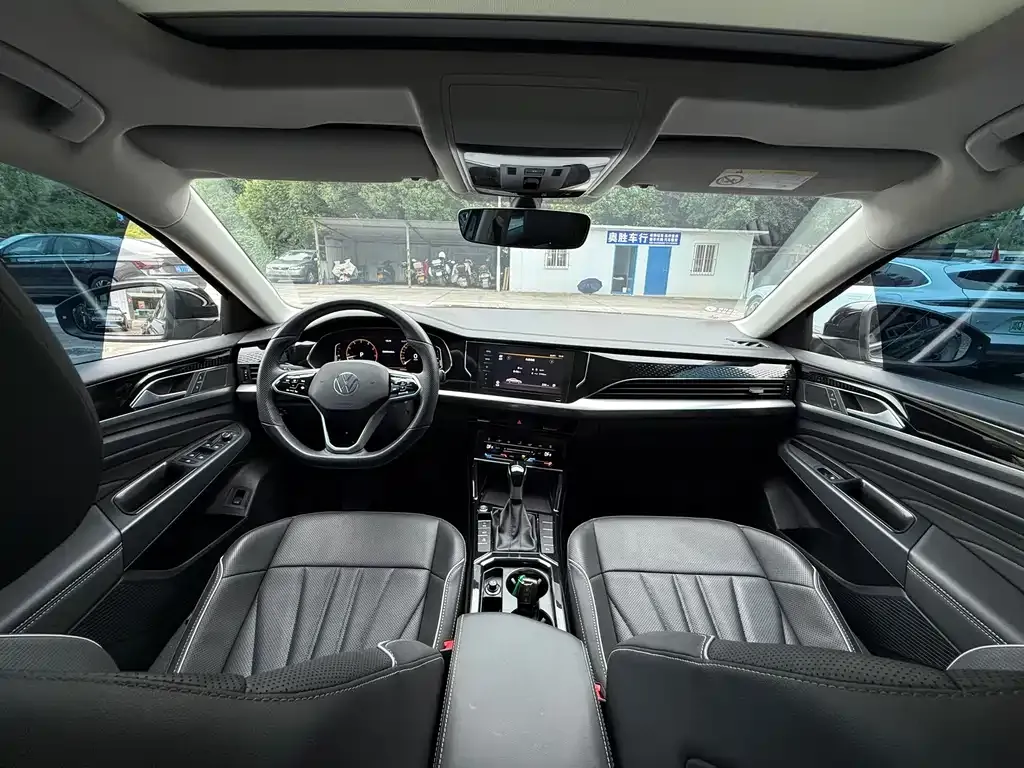 Volkswagen Passat 2024 из CN, фото 6