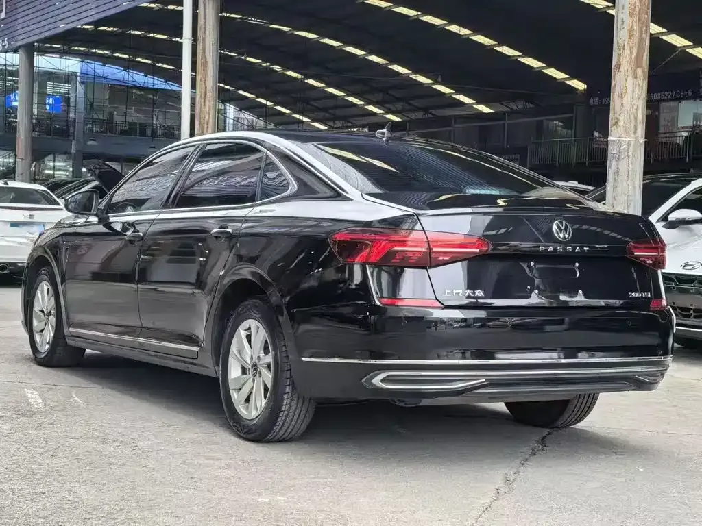 Volkswagen Passat 2022 из CN, фото 9