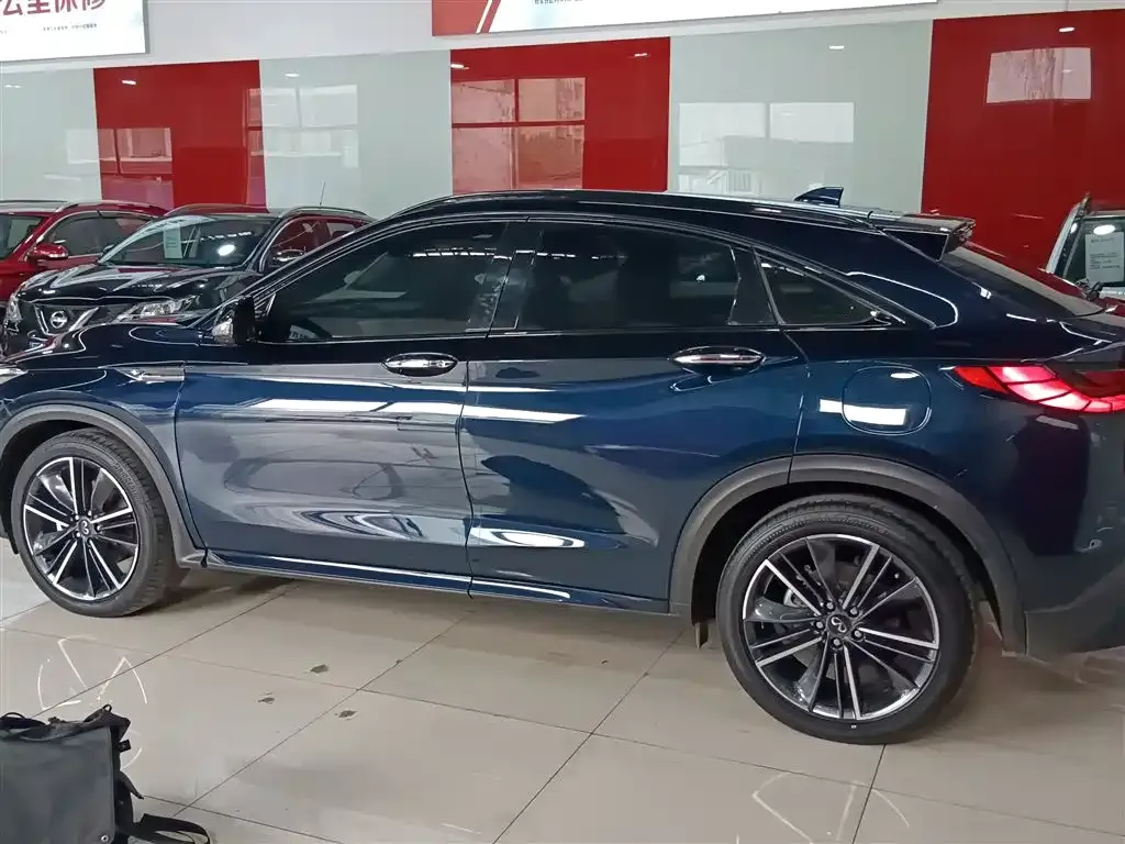 Infiniti QX55 2025 из CN, фото 5