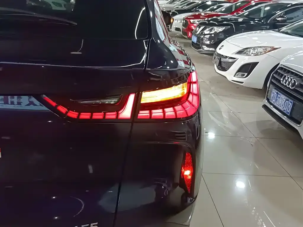 Infiniti QX55 2025 из CN, фото 8