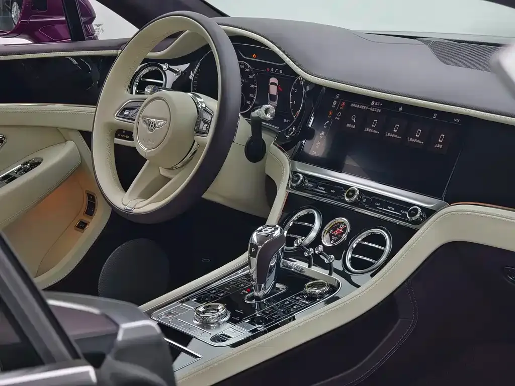 Bentley Continental 2024 из CN, фото 7