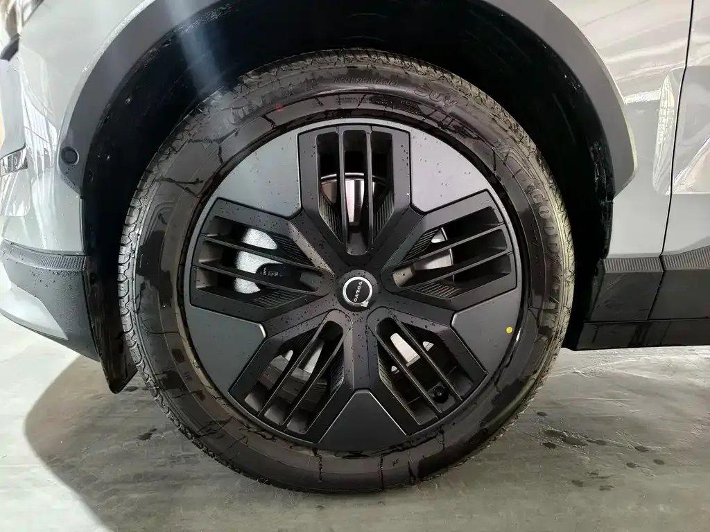 Volvo EX30 2025 из CN, фото 10