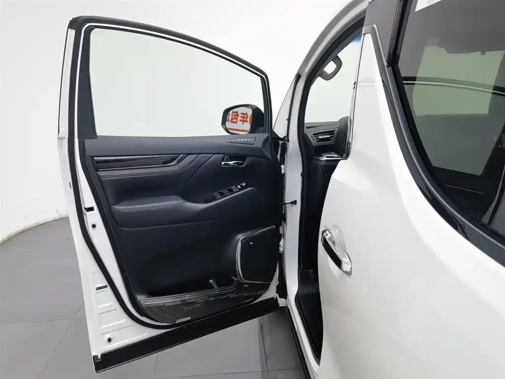 Toyota Vellfire 2023 из CN, фото 8