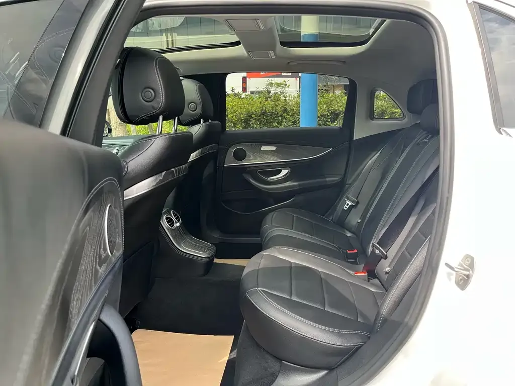 Mercedes-Benz E-Class 2022 из CN, фото 10