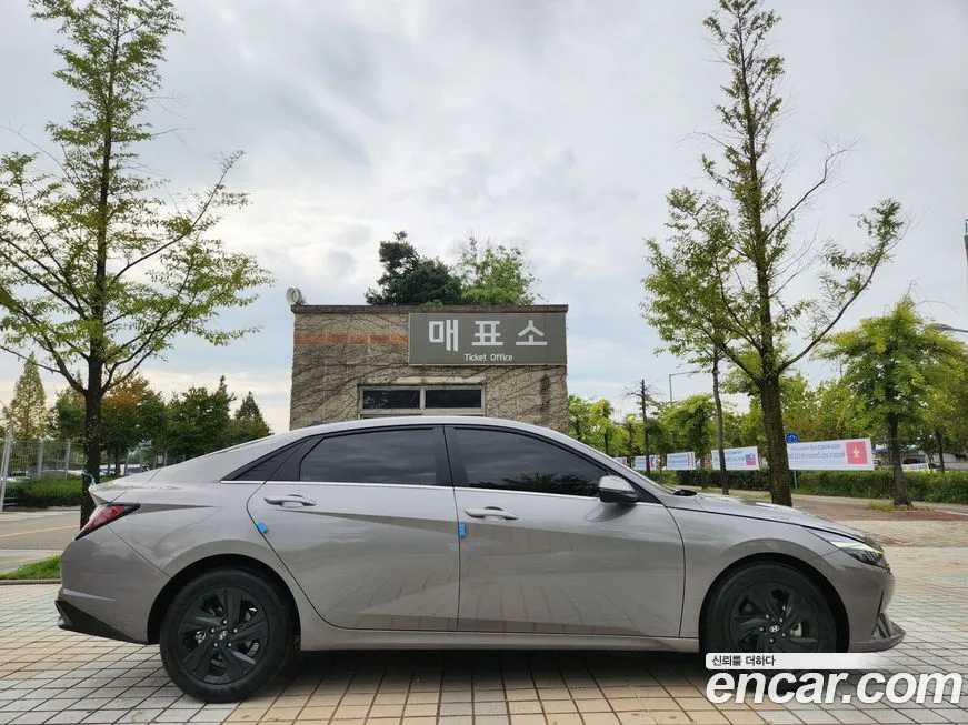 Hyundai AVANTE — фото 8