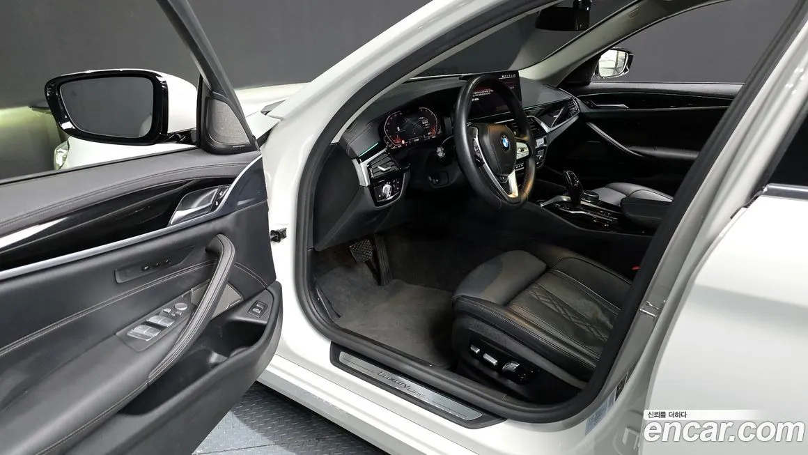 BMW 5-Series 2021 из KR, фото 10