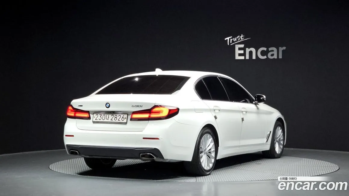 BMW 5-Series 2021 из KR, фото 2