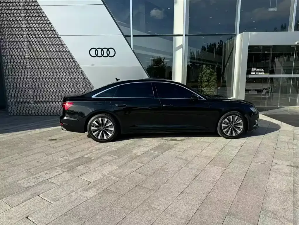 Audi A6L — фото 3