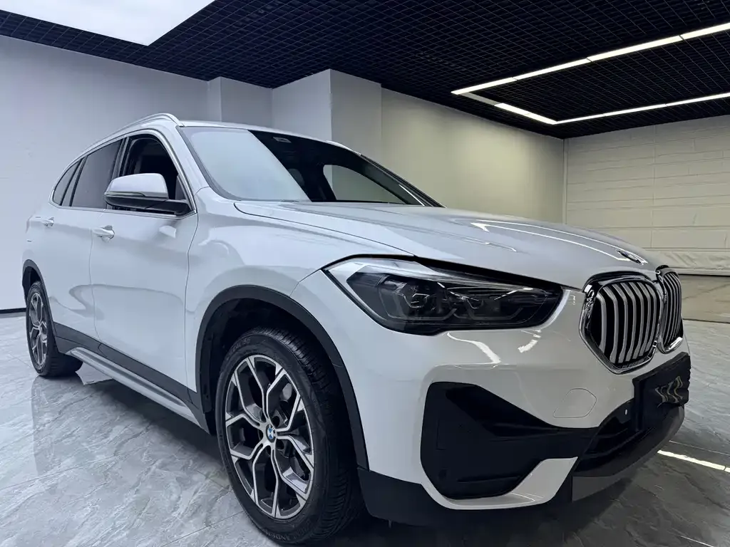 BMW X1 — фото 3
