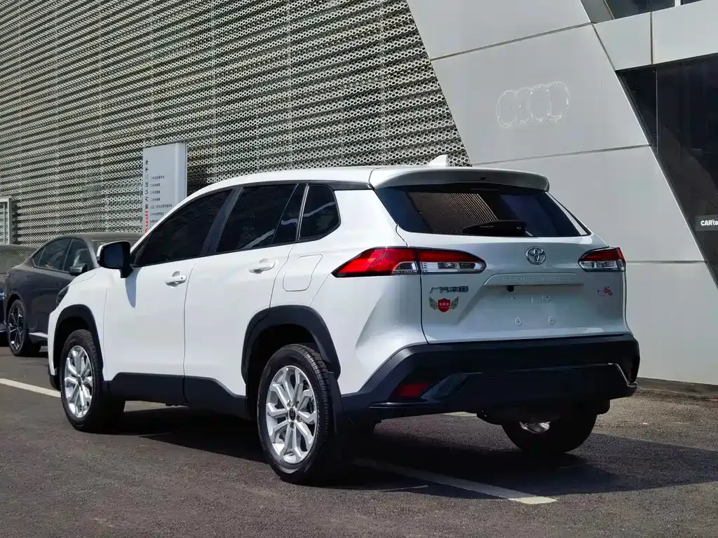 Toyota Frontlander 2023 из CN, фото 5