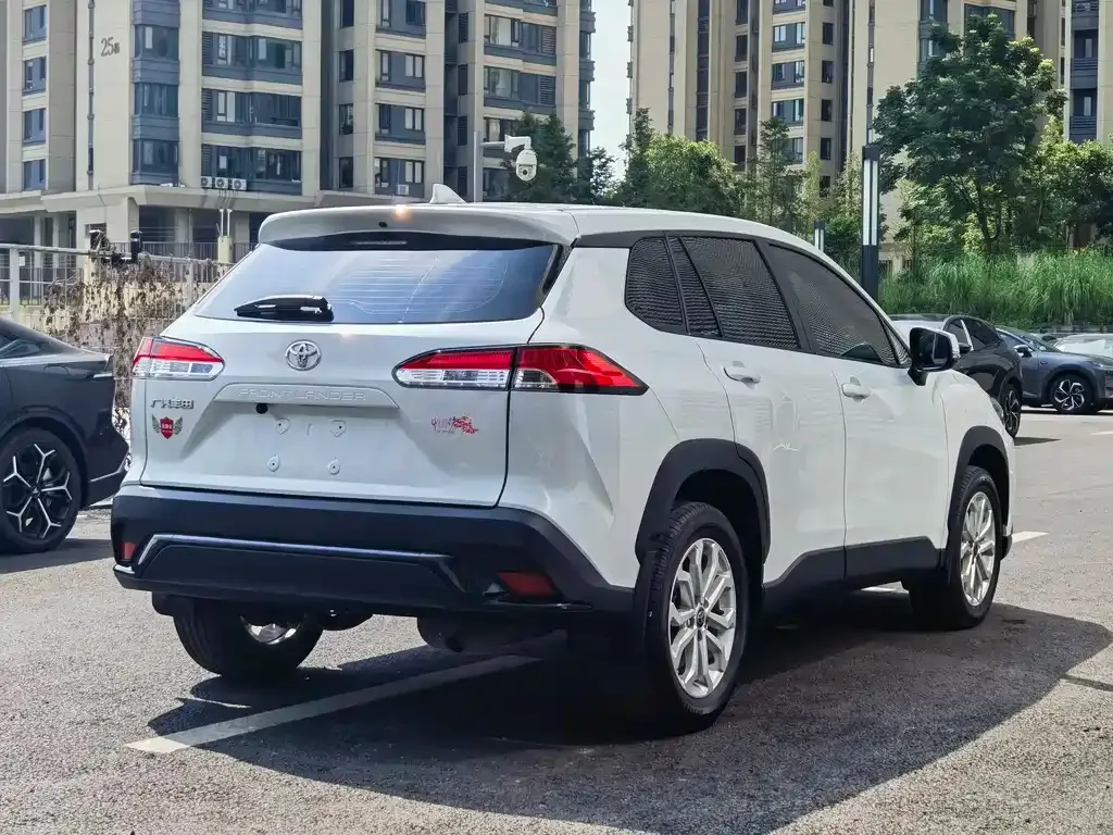 Toyota Frontlander 2023 из CN, фото 7
