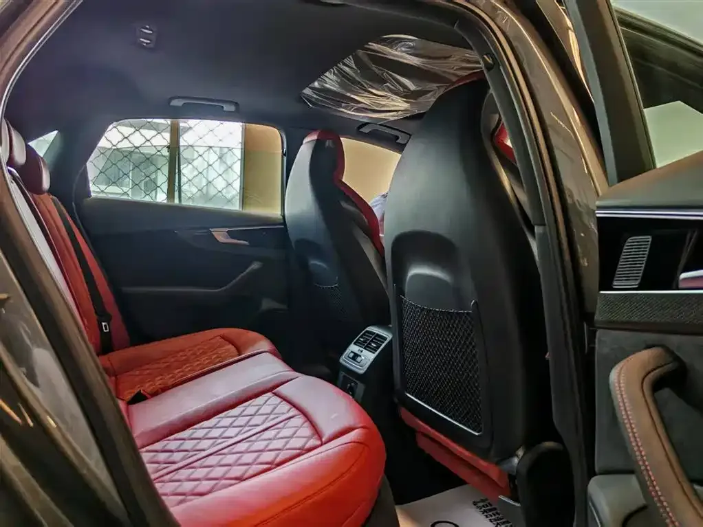 Audi S4 2024 из CN, фото 10