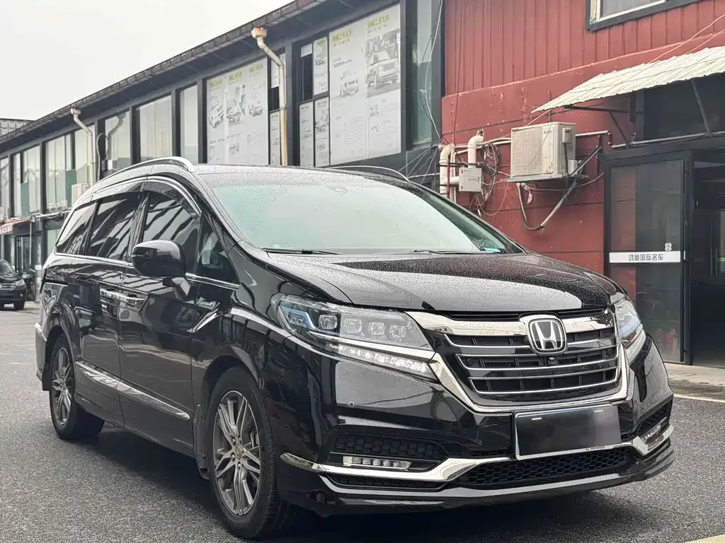 Honda Elysion 2021 из CN, фото 3