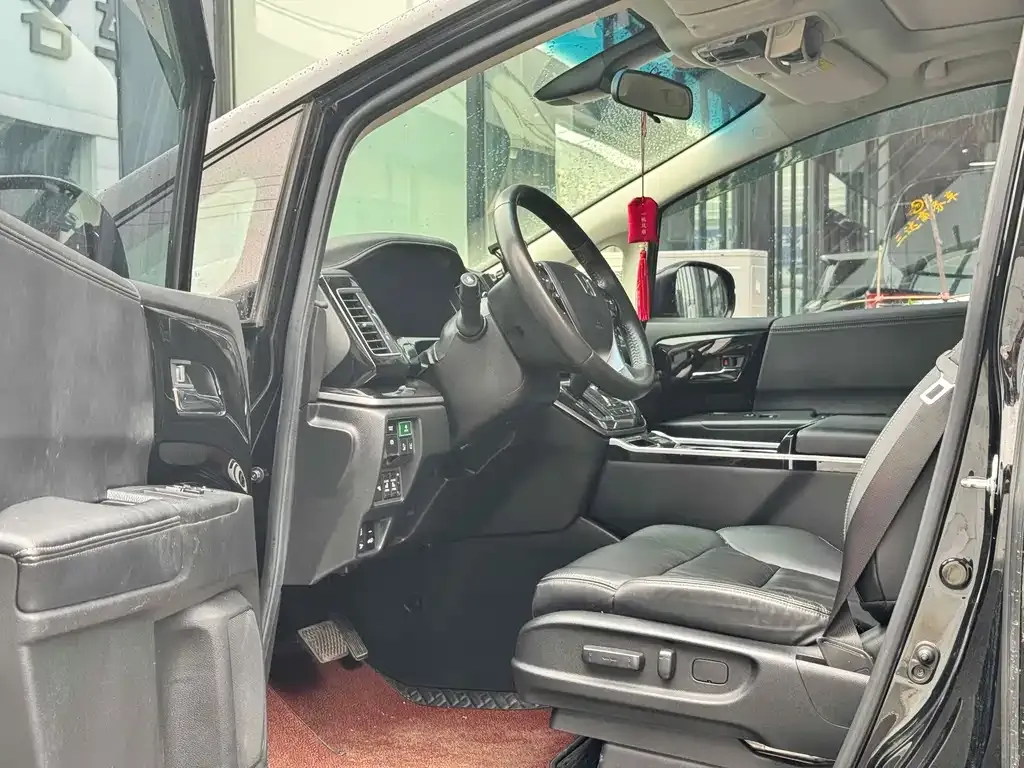 Honda Elysion 2021 из CN, фото 4