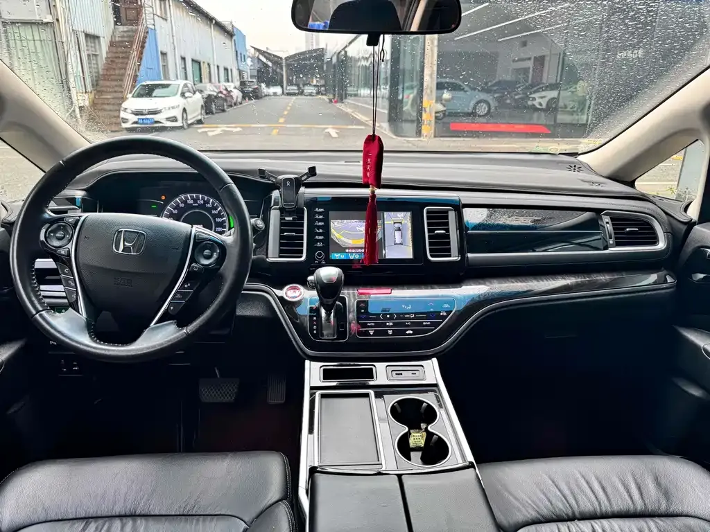 Honda Elysion 2021 из CN, фото 8