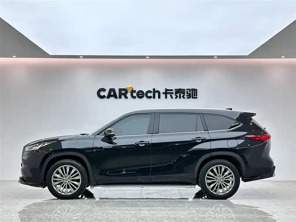 Toyota Highlander — фото 2