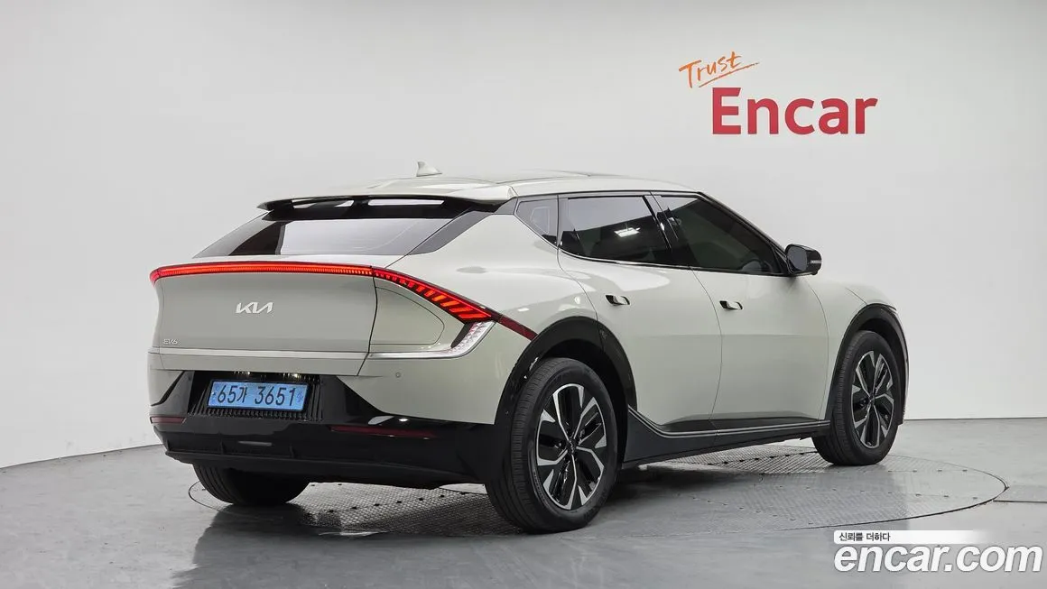 Kia EV6 — фото 2
