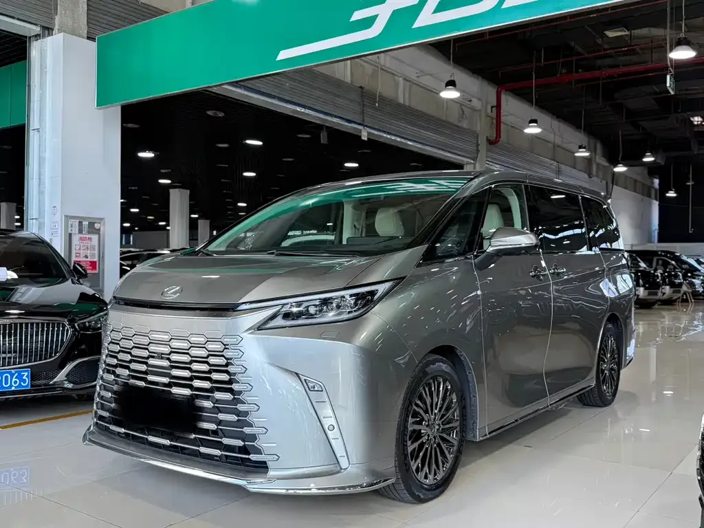 Lexus LM 2024 из CN, фото 1