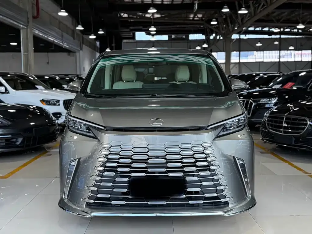 Lexus LM 2024 из CN, фото 2