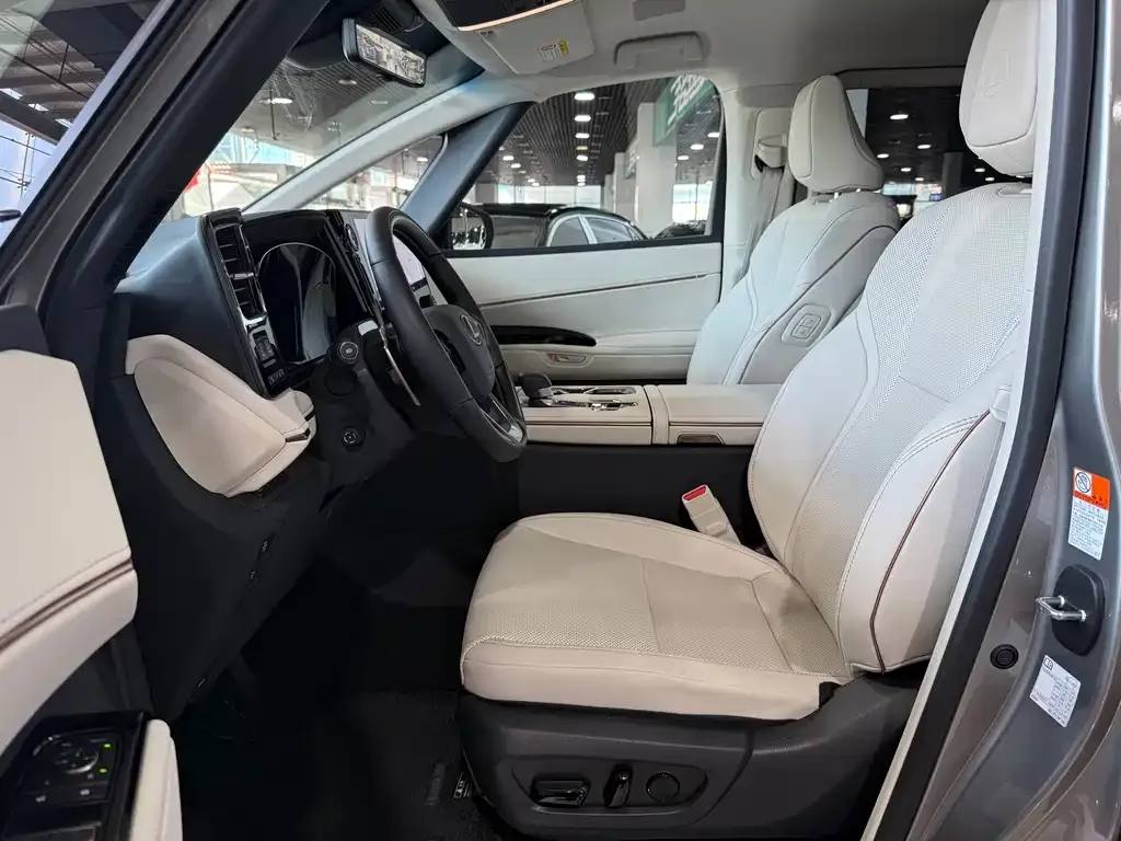 Lexus LM 2024 из CN, фото 4