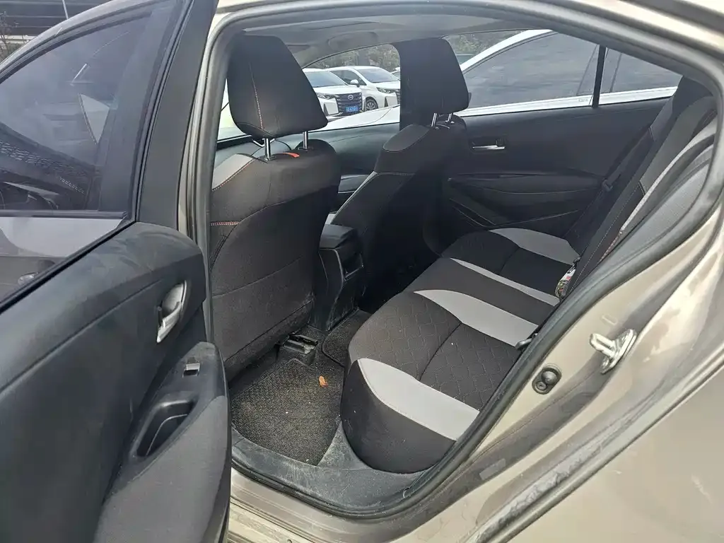 Toyota Corolla 2021 из CN, фото 4
