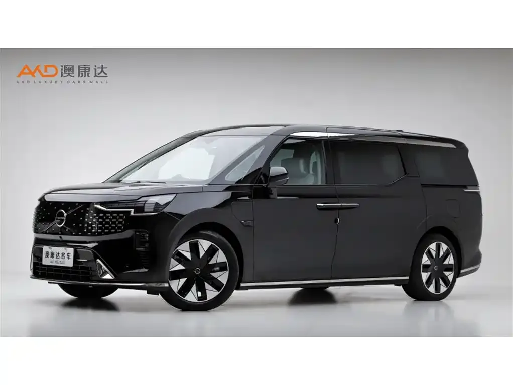 Volvo EM90 2024 из CN, фото 1