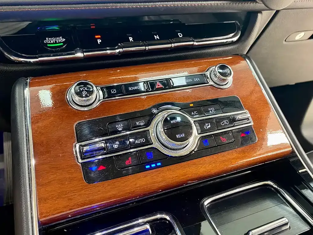 Lincoln Aviator 2021 из CN, фото 6