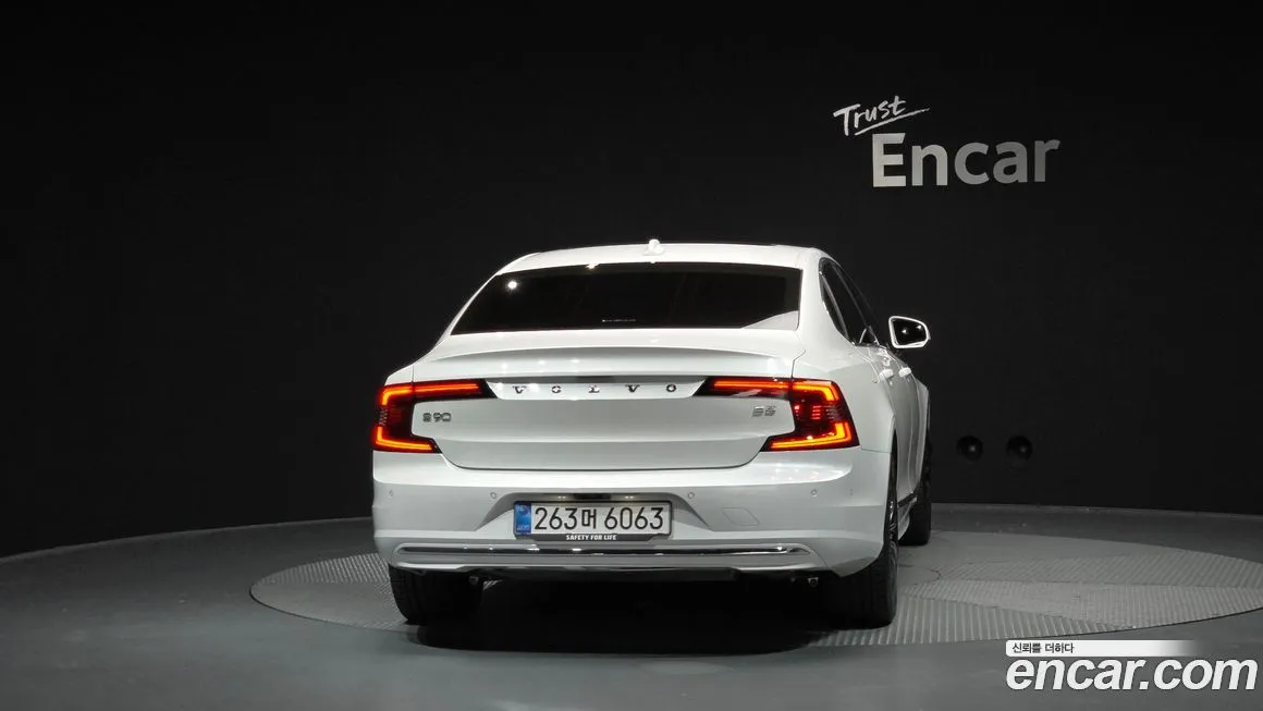 Volvo S90 2025 из KR, фото 4