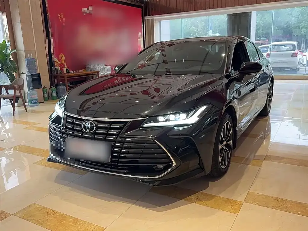 Toyota Avalon 2023 из CN, фото 2