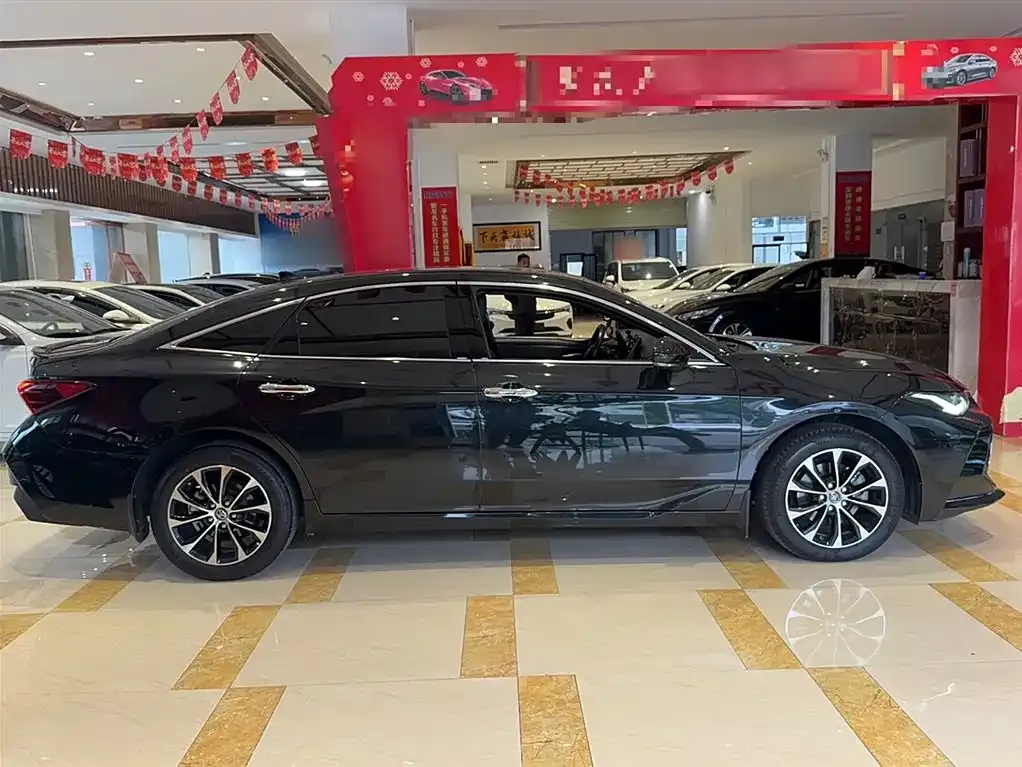 Toyota Avalon 2023 из CN, фото 4