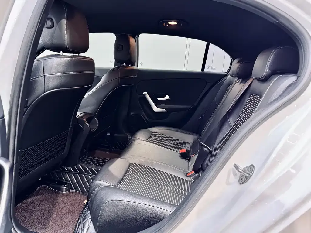 Mercedes-Benz A-Class (Import) 2021 из CN, фото 10