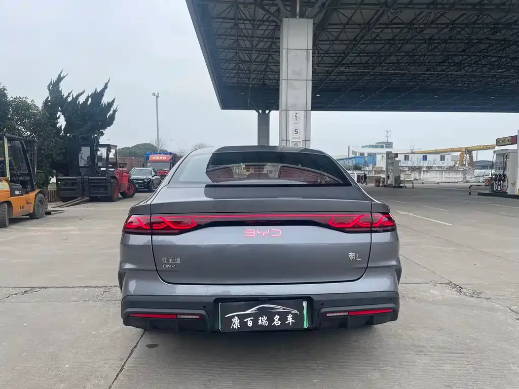 BYD Qin L — фото 4