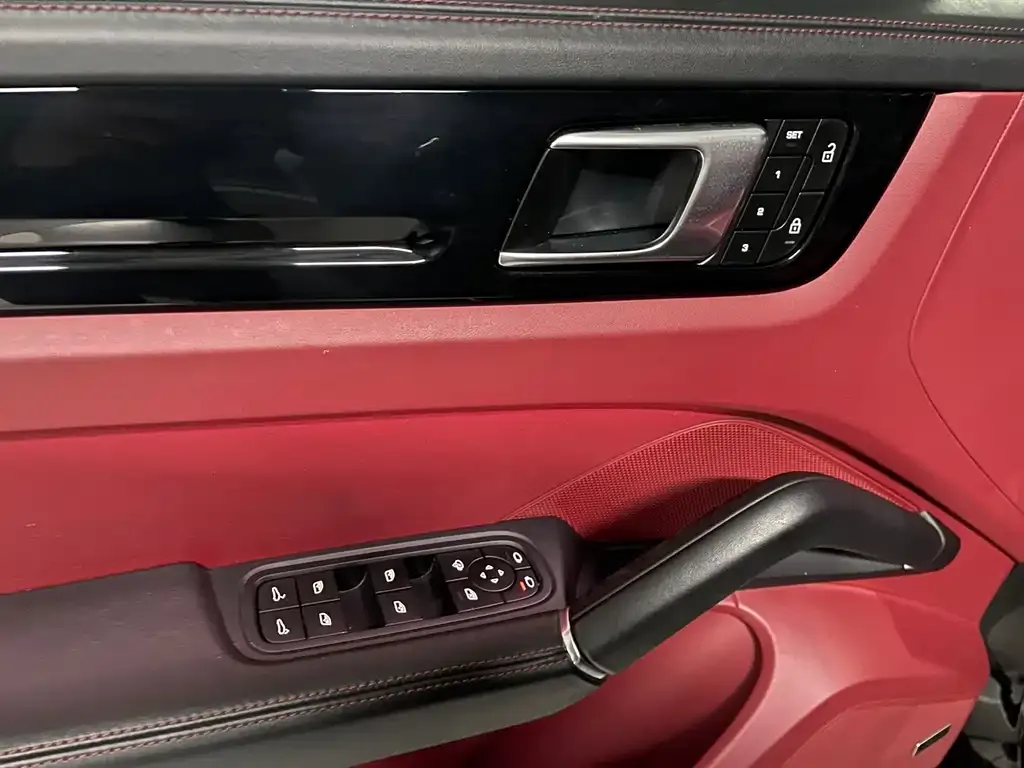 Porsche Cayenne 2023 из CN, фото 7