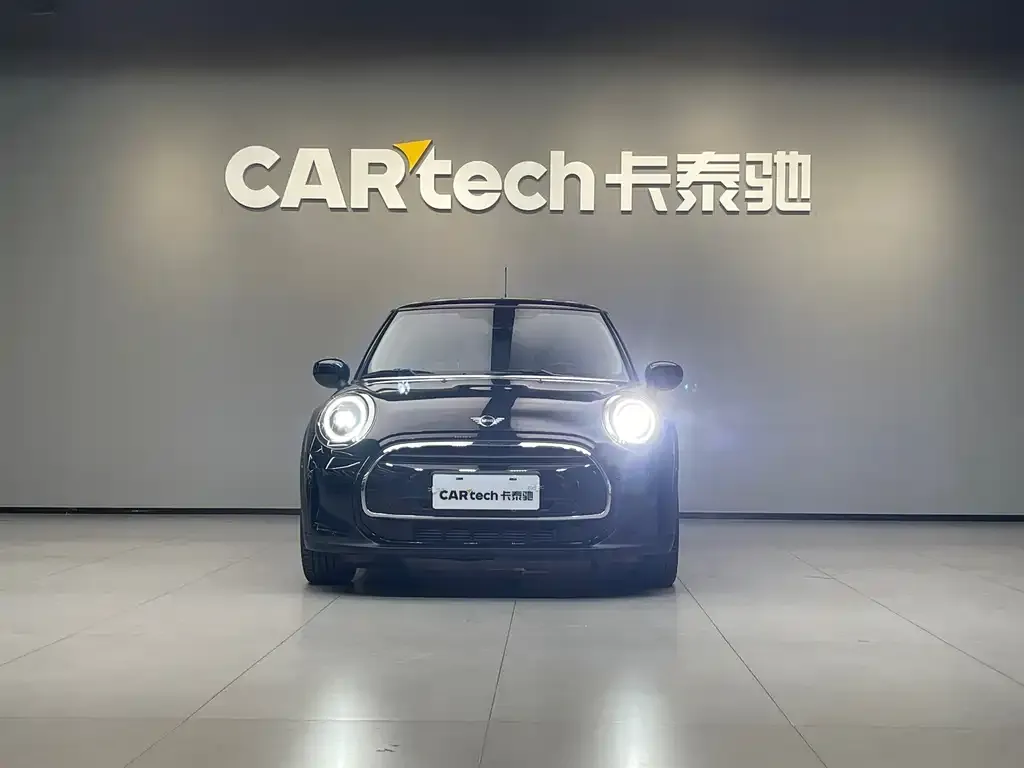MINI Cooper (3-door) 2021 из CN, фото 2