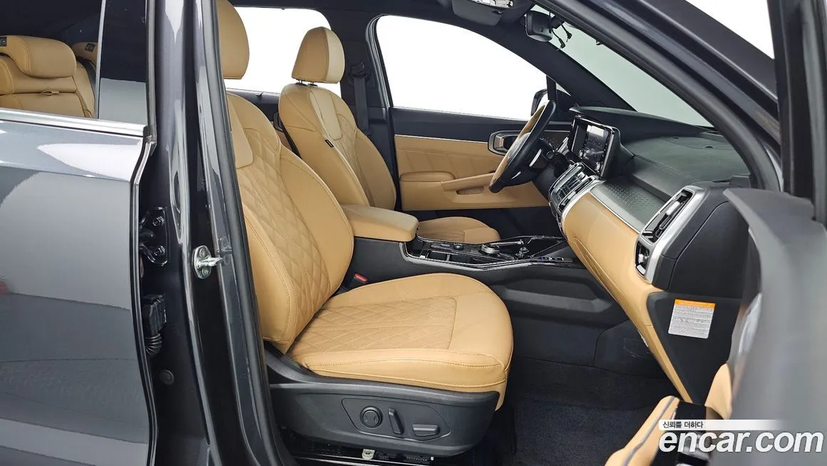 Kia Sorento — фото 10