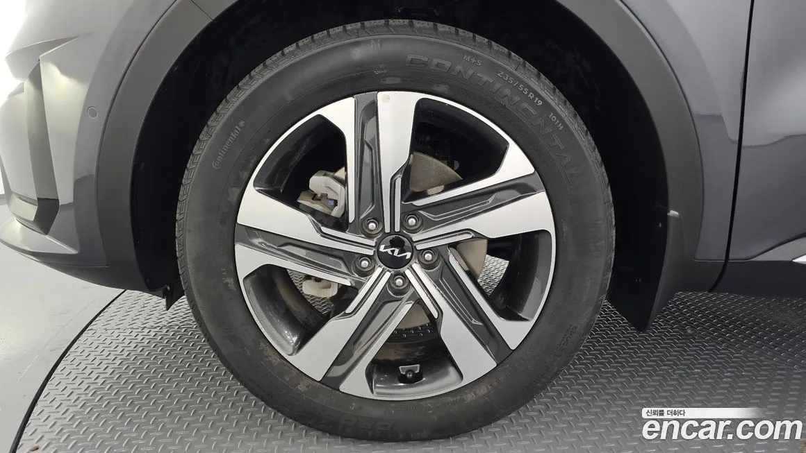 Kia Sorento — фото 5