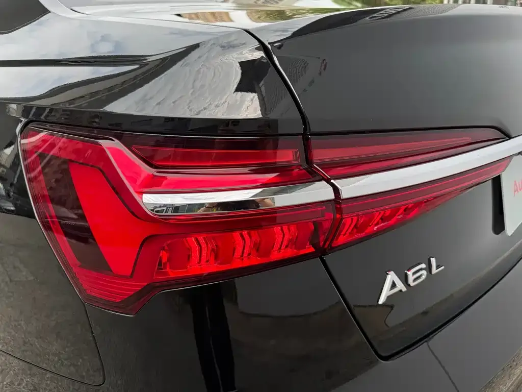 Audi A6L 2023 из CN, фото 8