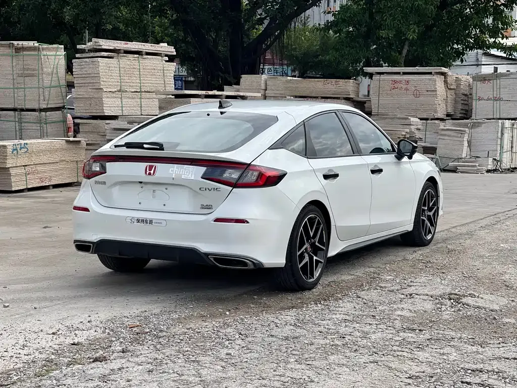 Honda Civic — фото 10