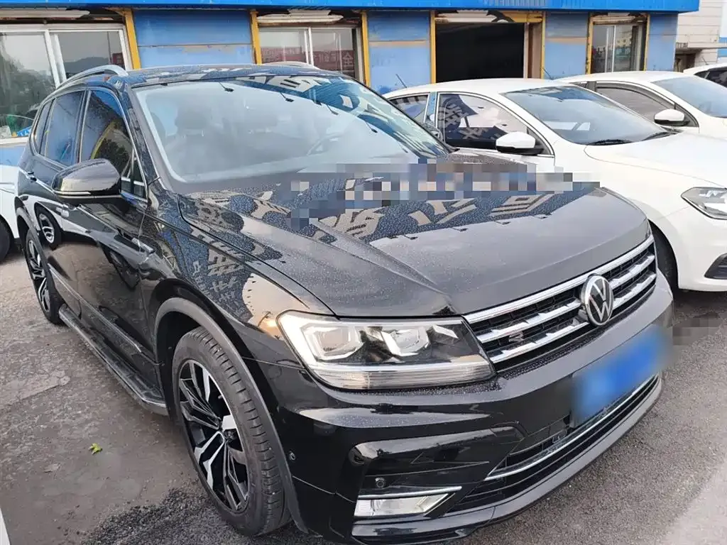 Volkswagen Tiguan L — фото 4