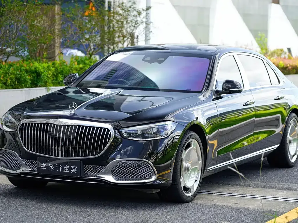 Mercedes-Benz S-Class — фото 1