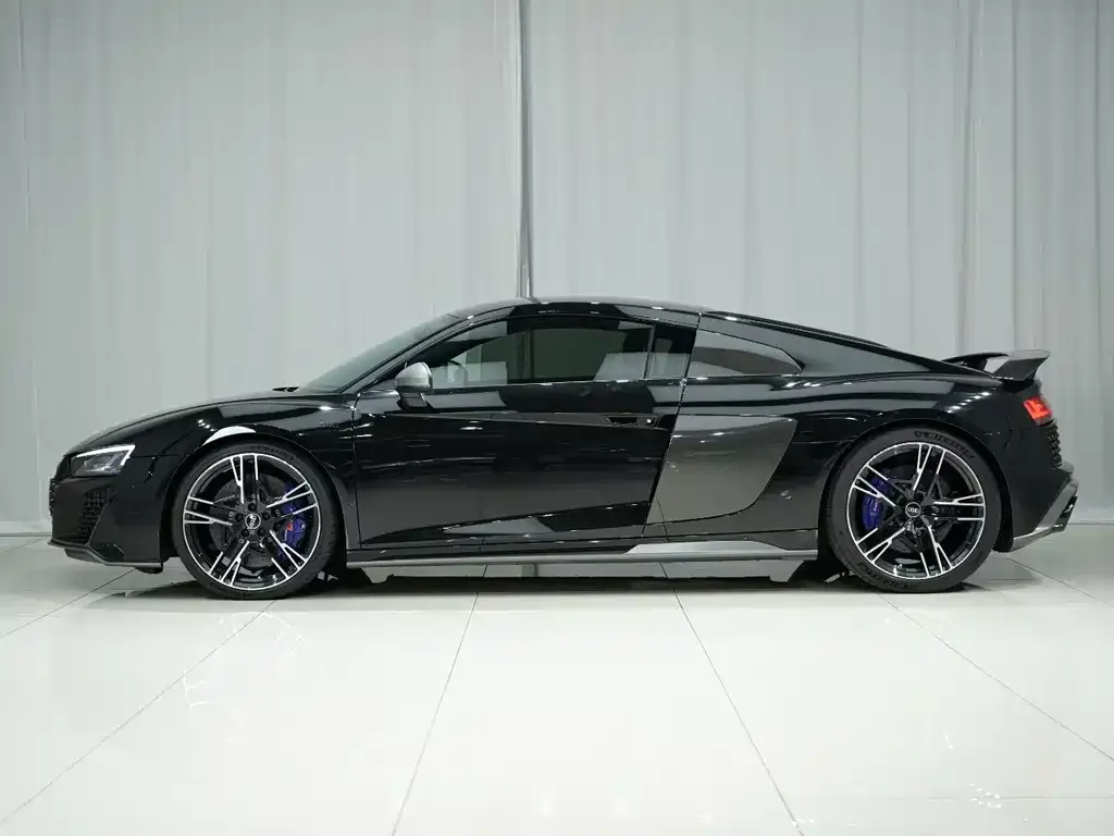 Audi R8 — фото 2