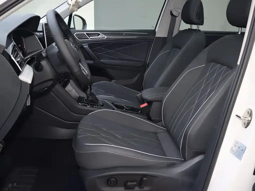 Volkswagen Tiguan L 2022 из CN, фото 5