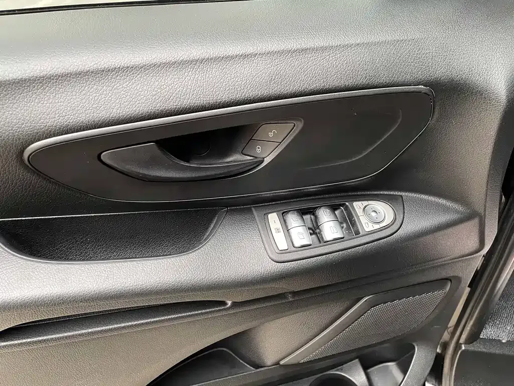 Mercedes-Benz Vito 2023 из CN, фото 6