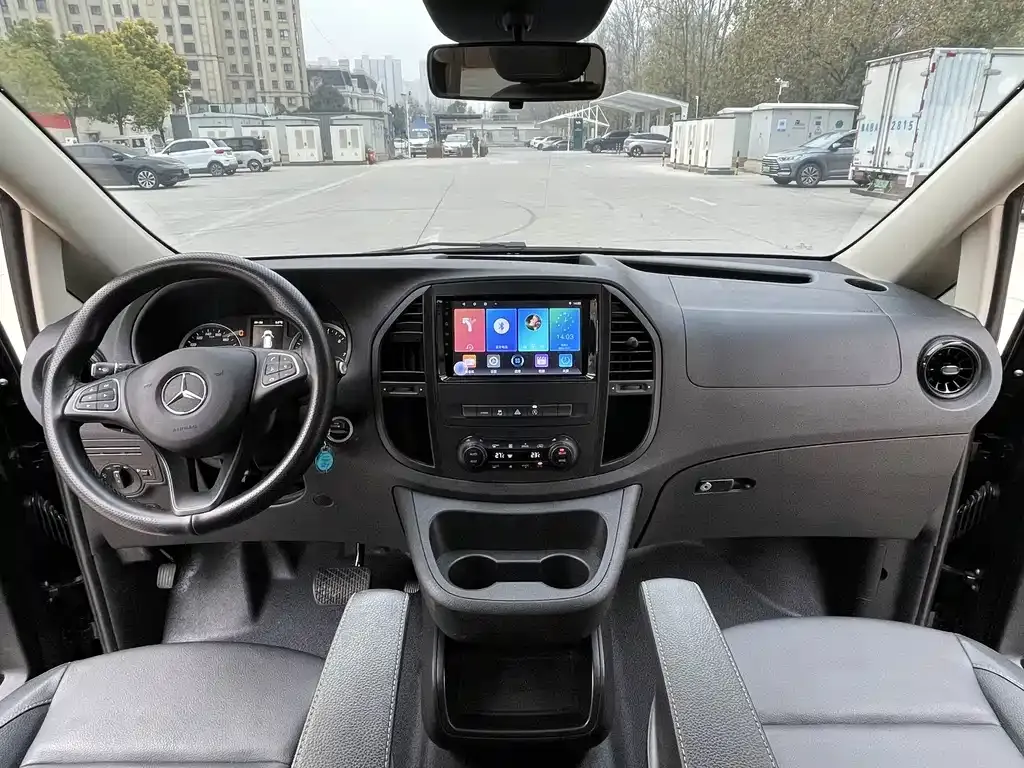 Mercedes-Benz Vito 2023 из CN, фото 7